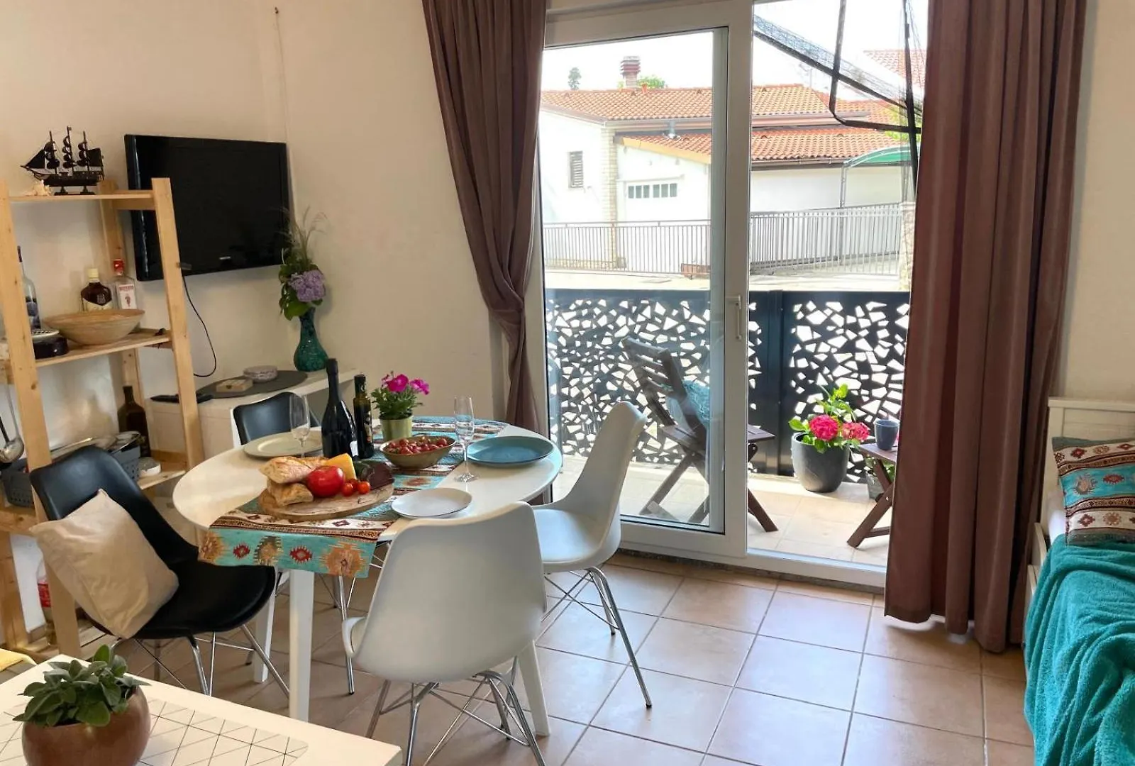 Apartman Zoya Njivice 0*,